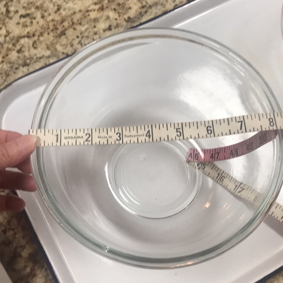 Set of Anchor Hocking Mixing Bowls - Picture 3 of 11